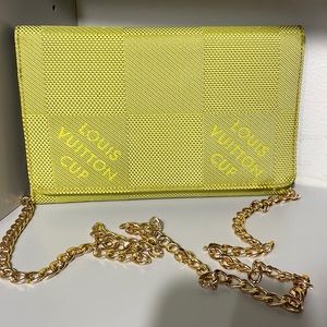 (MT181) Louis Vuitton limited edition travel clutch